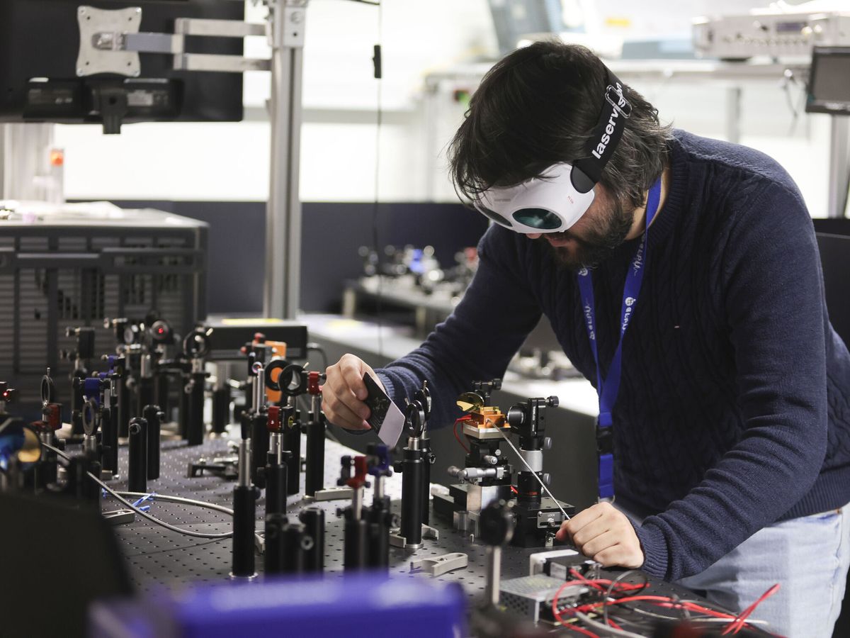 Foto: Innovación en la industria de la defensa. (EFE/J.M. García)